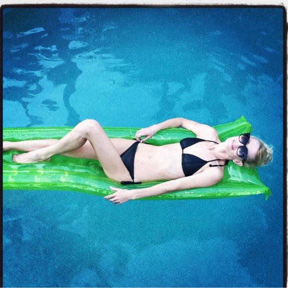 Triangl black neoprene bikini size x small - Picture 4 of 4